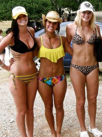 25P Facebook teen babes 22 bikini beach sorority