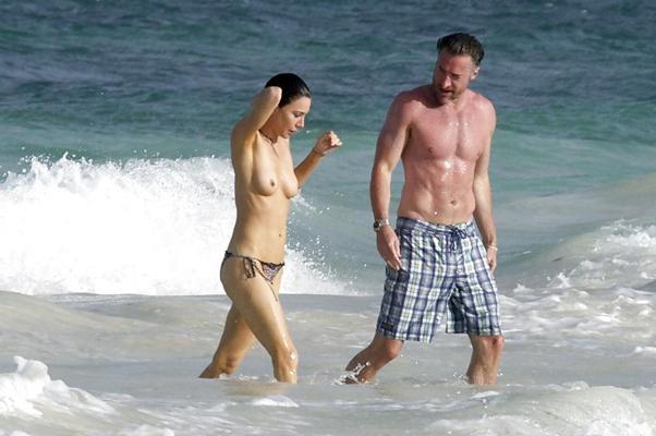 13P Jaime Murray Topless