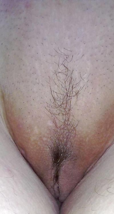 11P Shaving a bbw pussy
