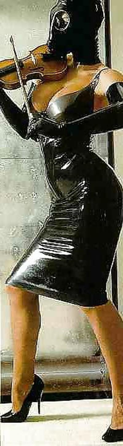 25P Vintage Latex 1