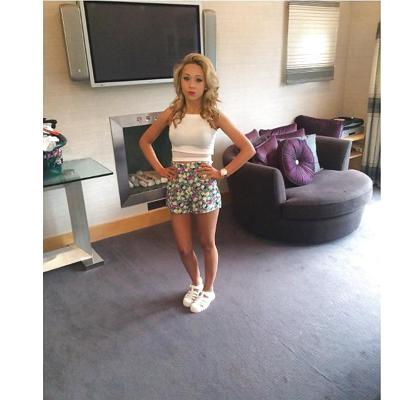 25P Teenagers hot and young