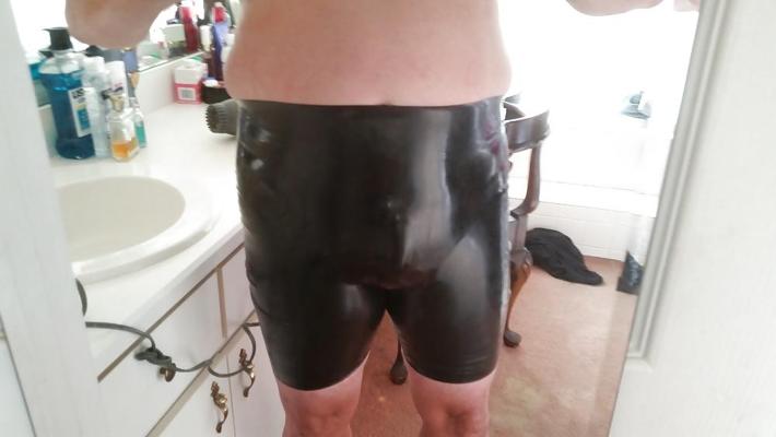 4P New latex pants