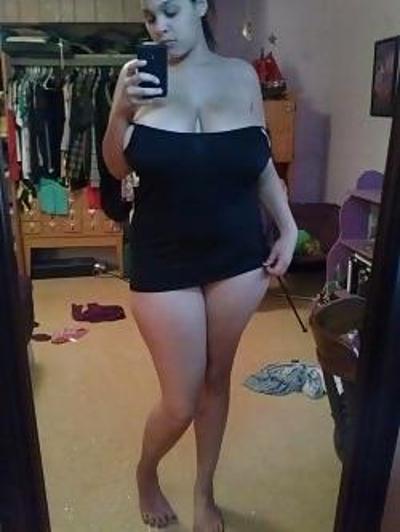 6P Big Titty Black Woman