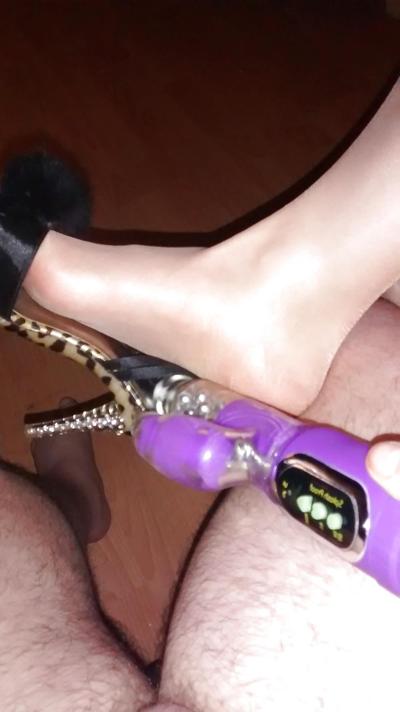 18P Pantyhoes and shoe play