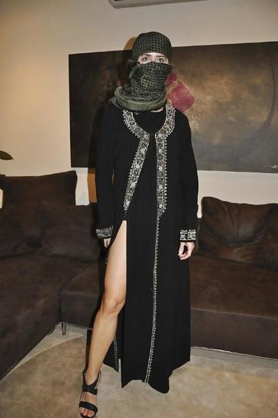 9P Sexy blonde summer holiday hijab french
