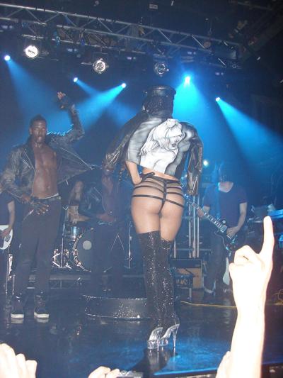 5P Lady GaGa auf der Bühne