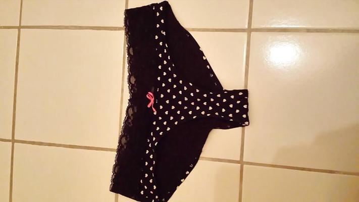4P My Aunt's Underwear