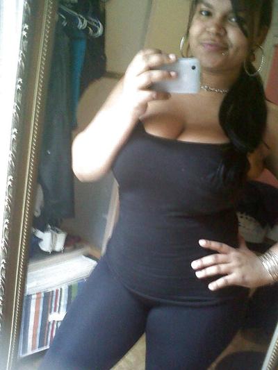 11P Chubby latina