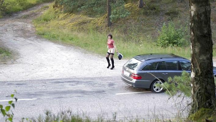 12P Wife to road..street hooker...working