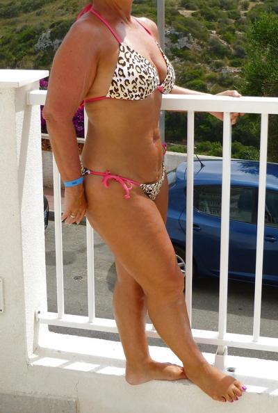 5P Wife in bikini
