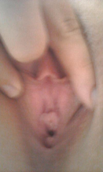 14P PRIVATE PHONE PHOTOS (HER)