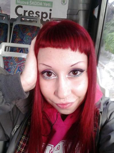 24P Dirty whore - sale pute moche a cheveux rouge