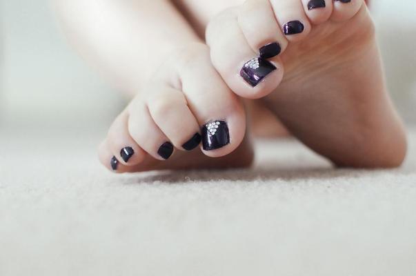 25P All kinds of hot female feet