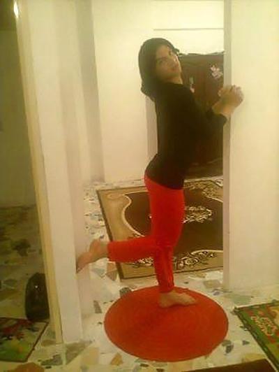 17P Arab Crossdresser 11