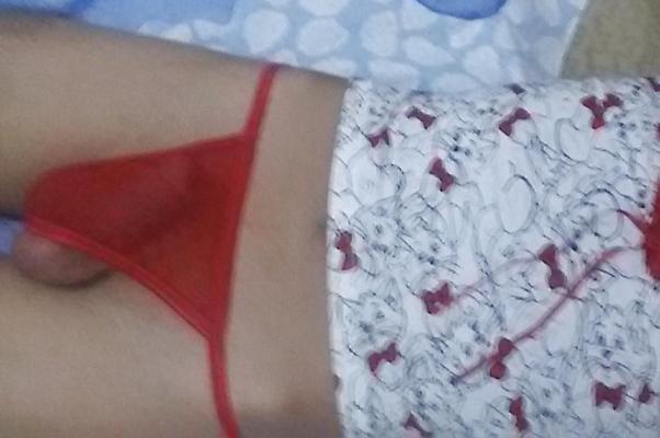 15P Ich im roten Crossdressing