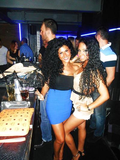 15P Turkish stepsisters! Which one would you fuck?