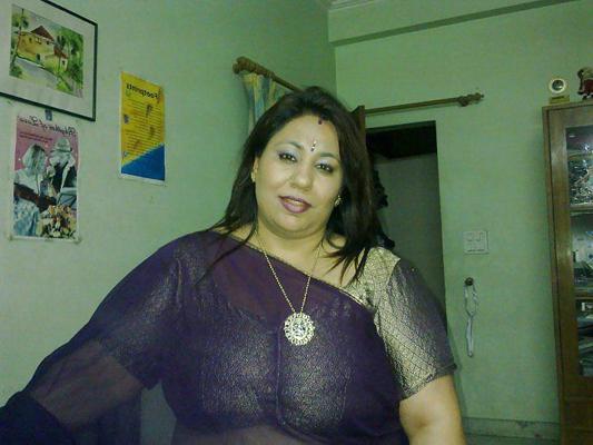 25P Indian Aunties