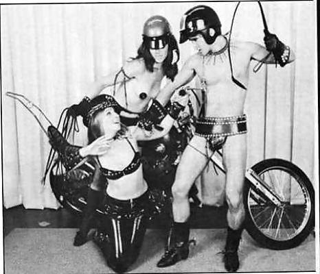 11P BARBRA - HOT BDSM BIKER CHICK