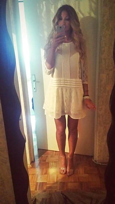 25P Sexy Serbian milf