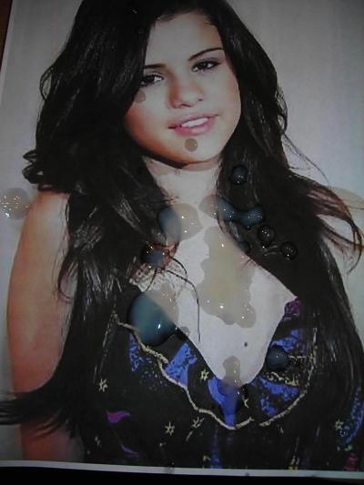 7P Sperma auf die sexy Selena Gomez