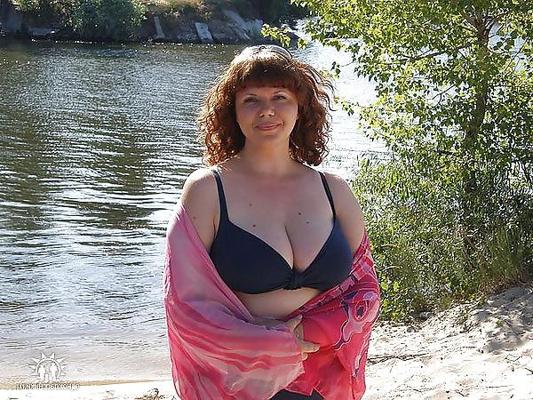 16P 巨乳のロシア人女性 1870