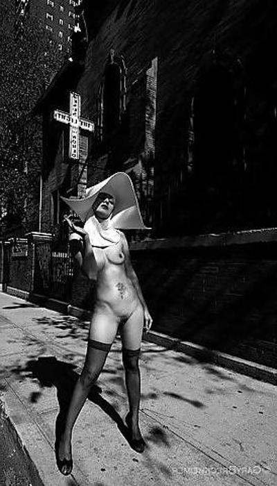 25P 興味深い写真修道女