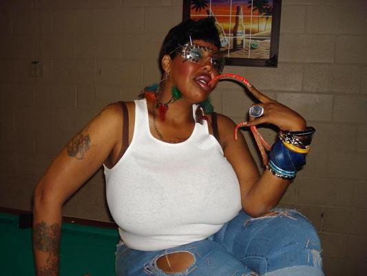 7P FETTARTIGE TRANNY