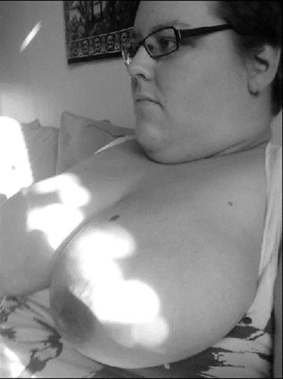 5P Big Natural Silicone-free Boobs! (Four-eyes BBW)