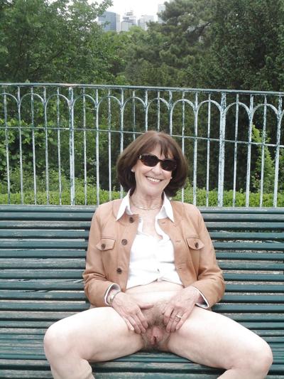 25P Horny Gilf