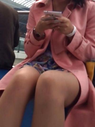 18P Candid upskirt babes & milfs 02 09 14