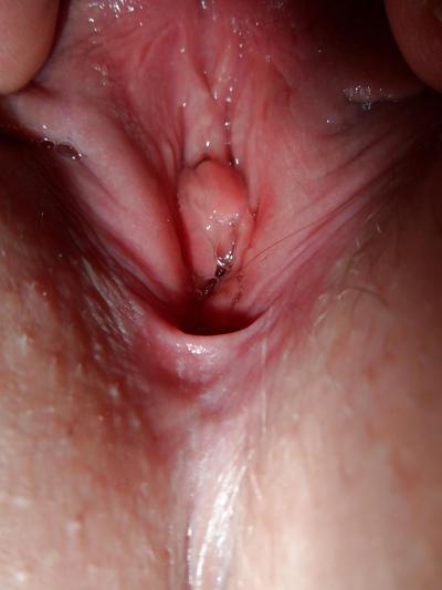 15P Huge cock in a tiny pussie spread and stretch it open