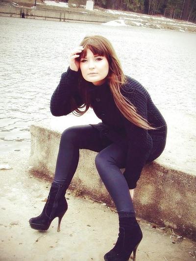 20P Russian Whores in Leather 1