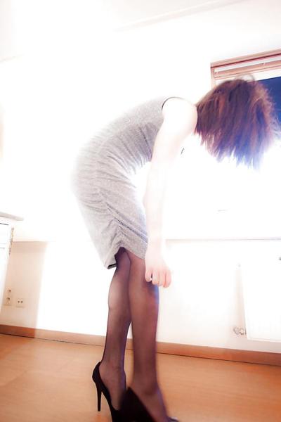 11P Shiny grey clubbing dress