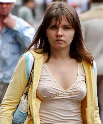 25P Poking nipples (2)