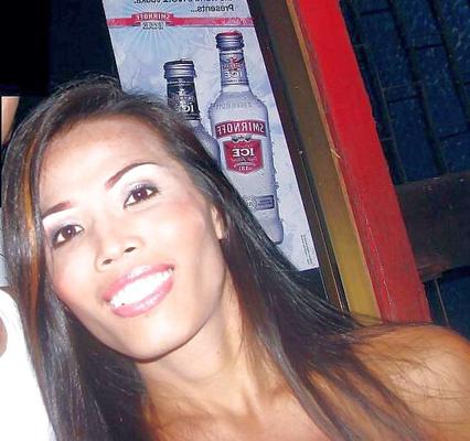 22P Pattaya Ladyboy Noi