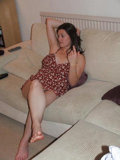 25P Recovered pics of hot milf teacher