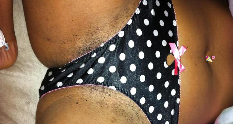 11P Ebony in panties
