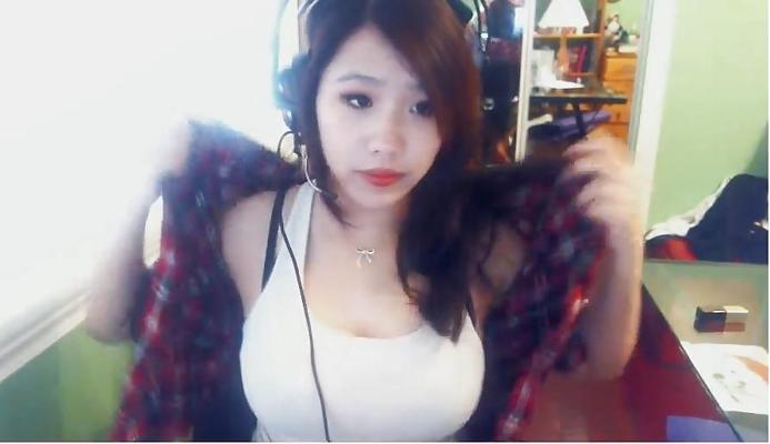 25P KireiAutumn (SALOPE AUX BUSTY DE TWITCH TV)