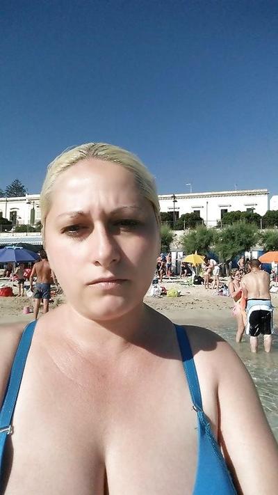 14P Romanian Huge Tits Amateur 2