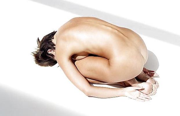 7P Naked-Yoga