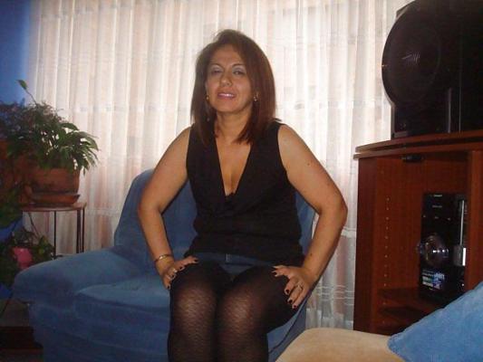 11P Turkish mature sexi cazibe