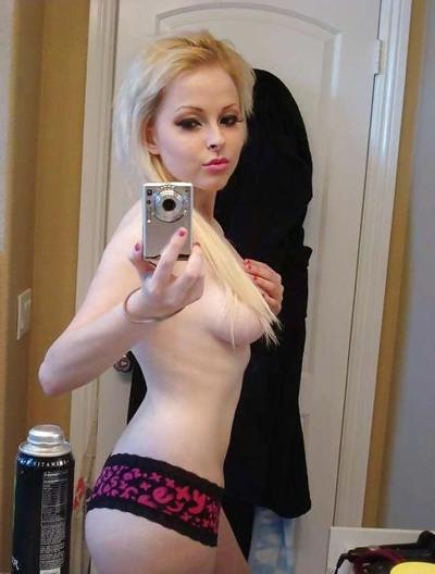 25P Lusty & Busty Teen Self Shots 38