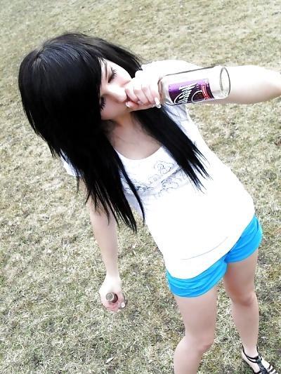 25P EMO Queen Bailey (NonNude)