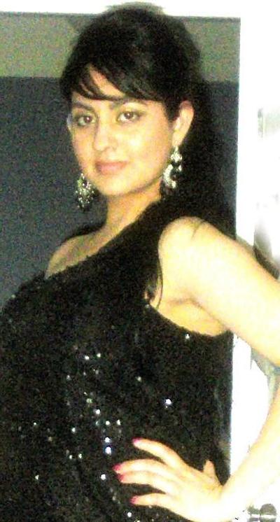 25P Hot and Sexy Indian, Desi, NRI, Punjabi Whore Slut Bitches!!