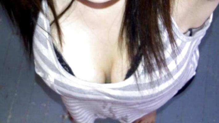 18P My Cleavage 