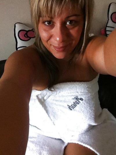 12P Girl french arab paris