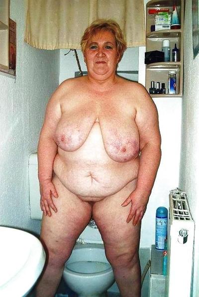 20P Saggy tits 115.