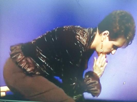 8P Joyce Meyer 38 pouces de cul