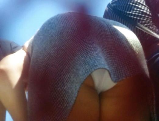18P Spy sexy mature upskirt romanian