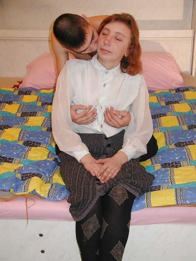 20P Os meninos adoram tocar em mulheres maduras